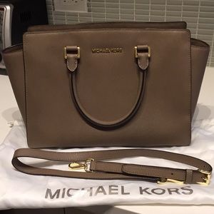 Michael Kors Selma Large Satchel in Dark Dune
